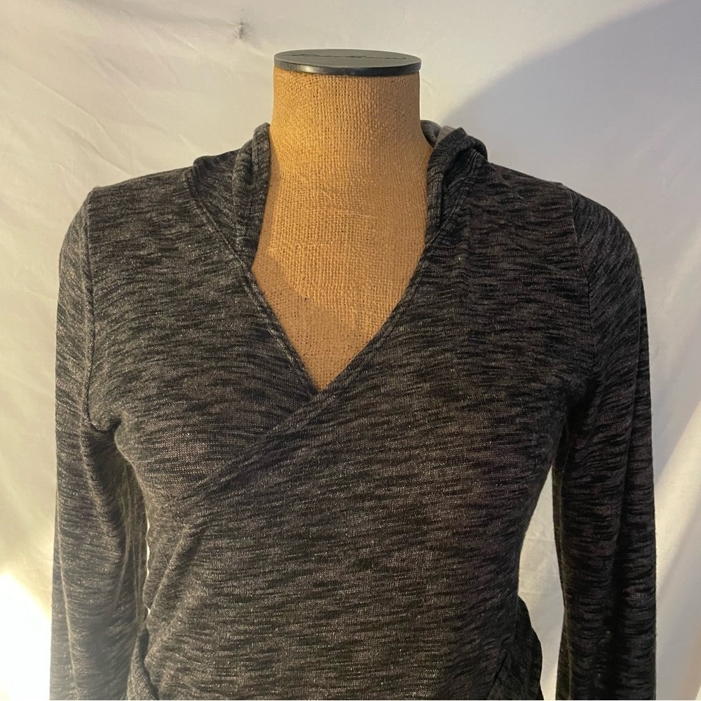NWT Piphany the park charcoal Wrap Top with hood size 2 - Picture 2 of 9